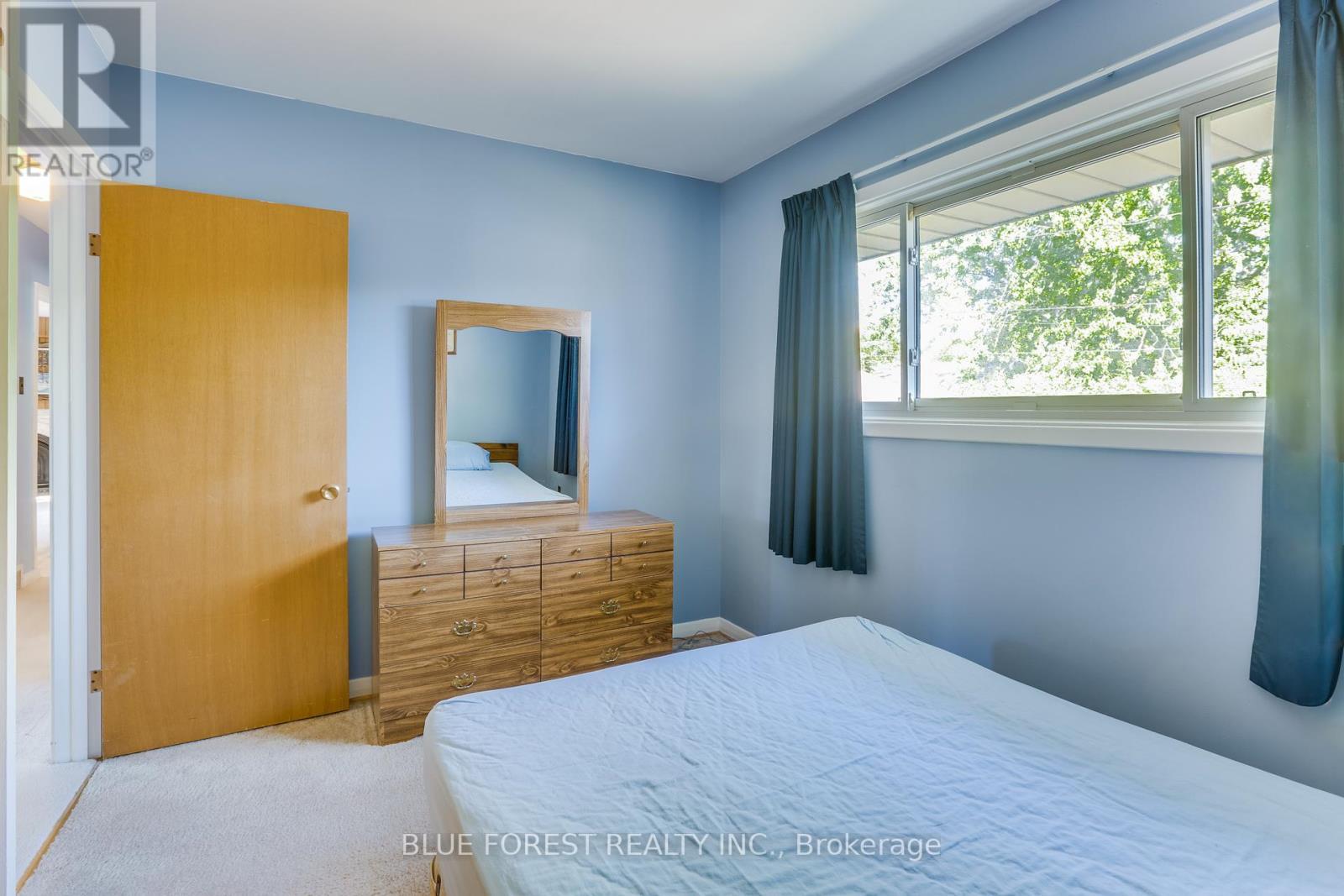125 Goldwick Crescent, London East (East D), ON - Indoor Photo Showing Bedroom
