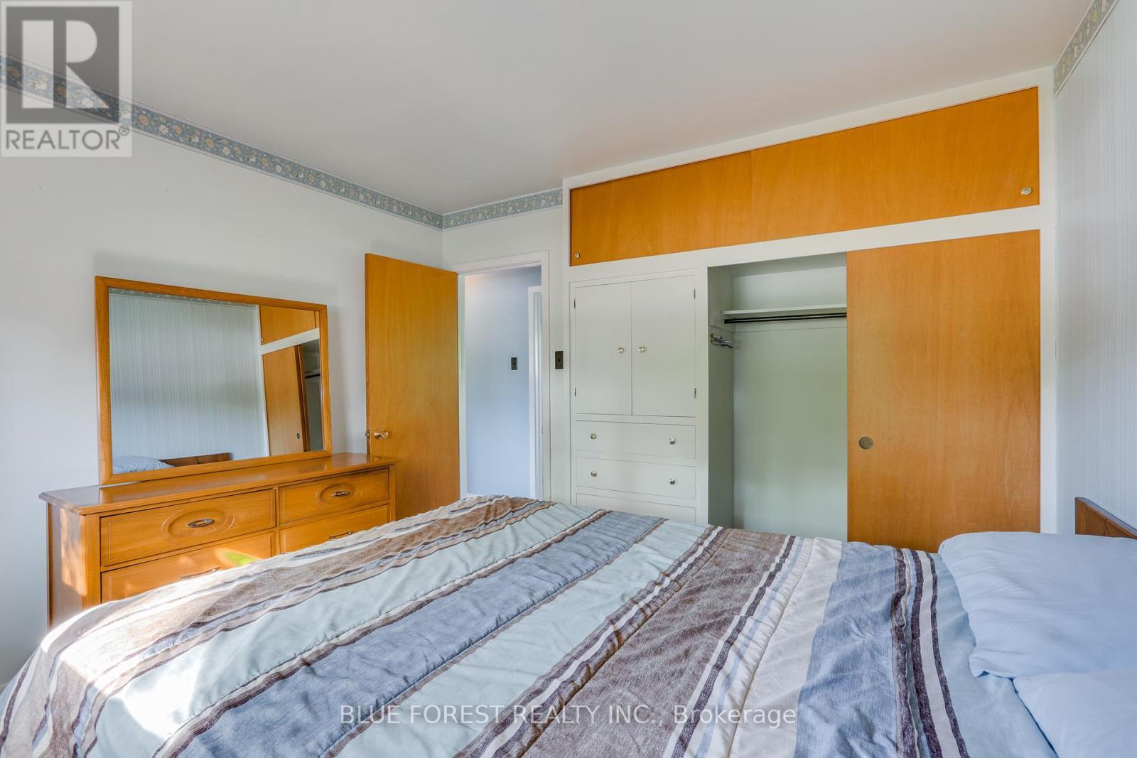 125 Goldwick Crescent, London East (East D), ON - Indoor Photo Showing Bedroom