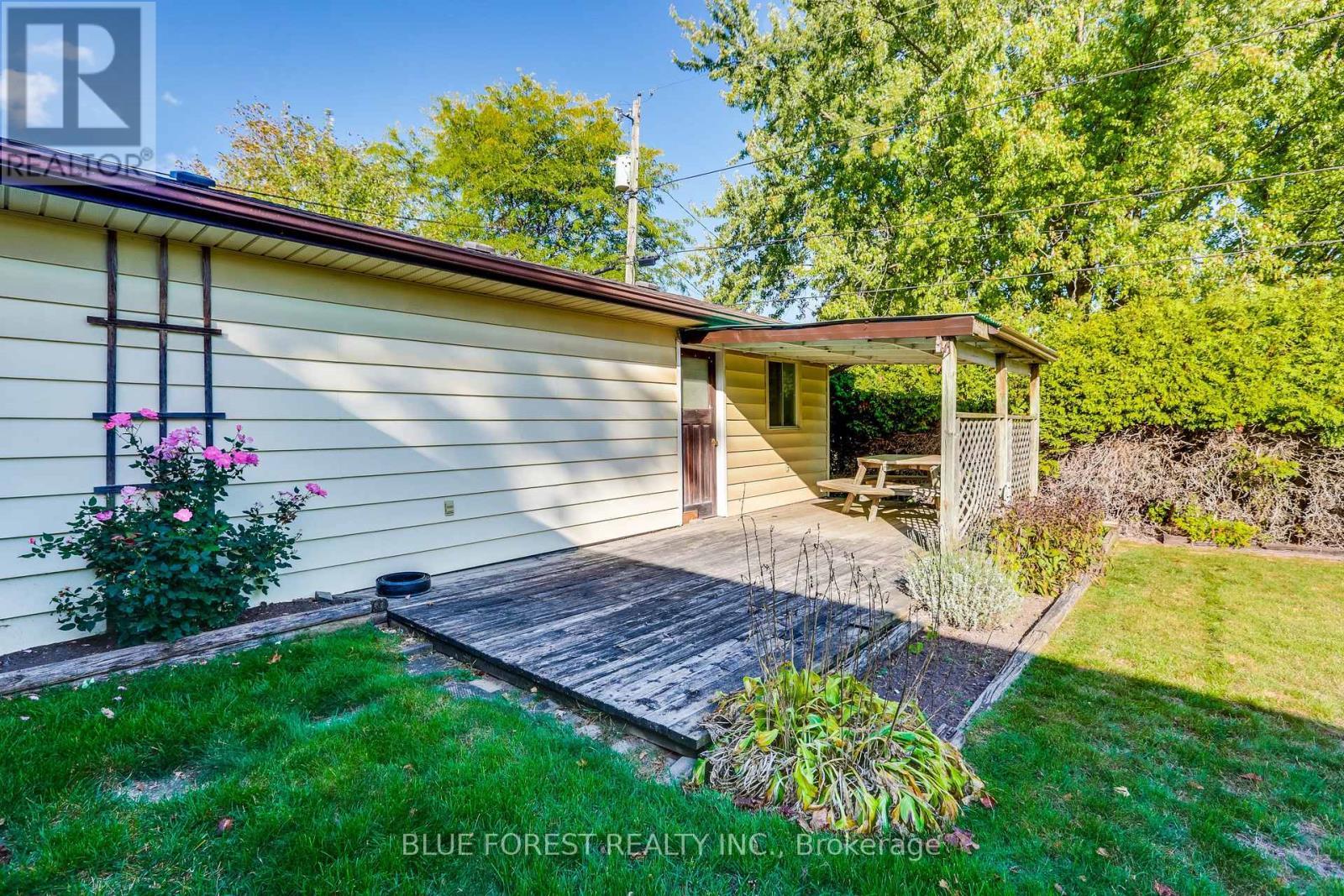 125 Goldwick Crescent, London East (East D), ON - Outdoor