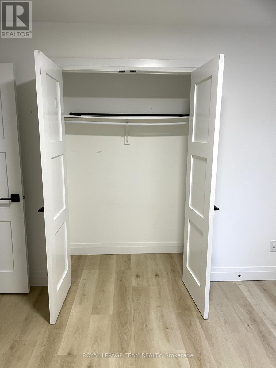 503 Athlone Avenue, Ottawa, ON - Indoor