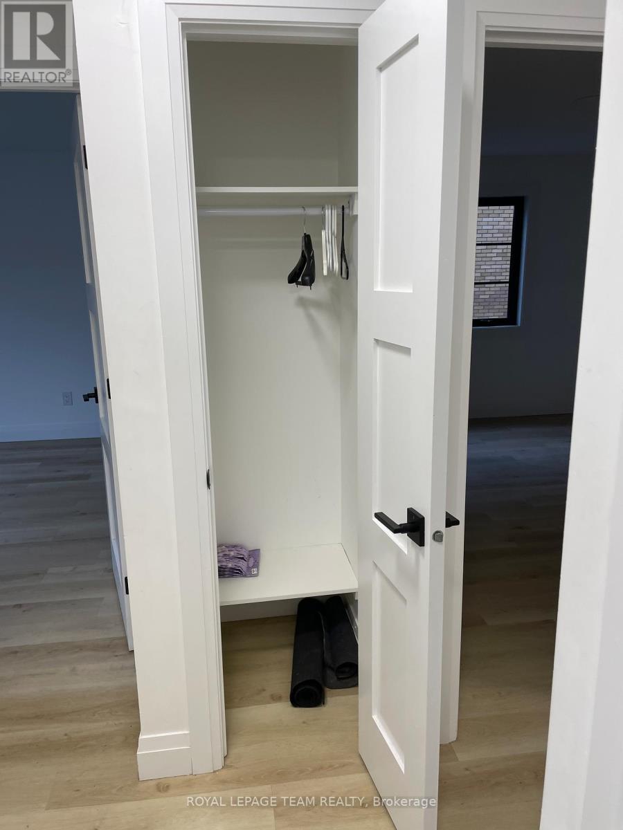 503 Athlone Avenue, Ottawa, ON - Indoor Photo Showing Other Room