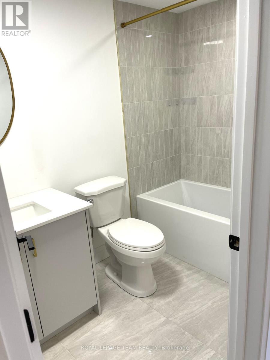 503 Athlone Avenue, Ottawa, ON - Indoor Photo Showing Bathroom
