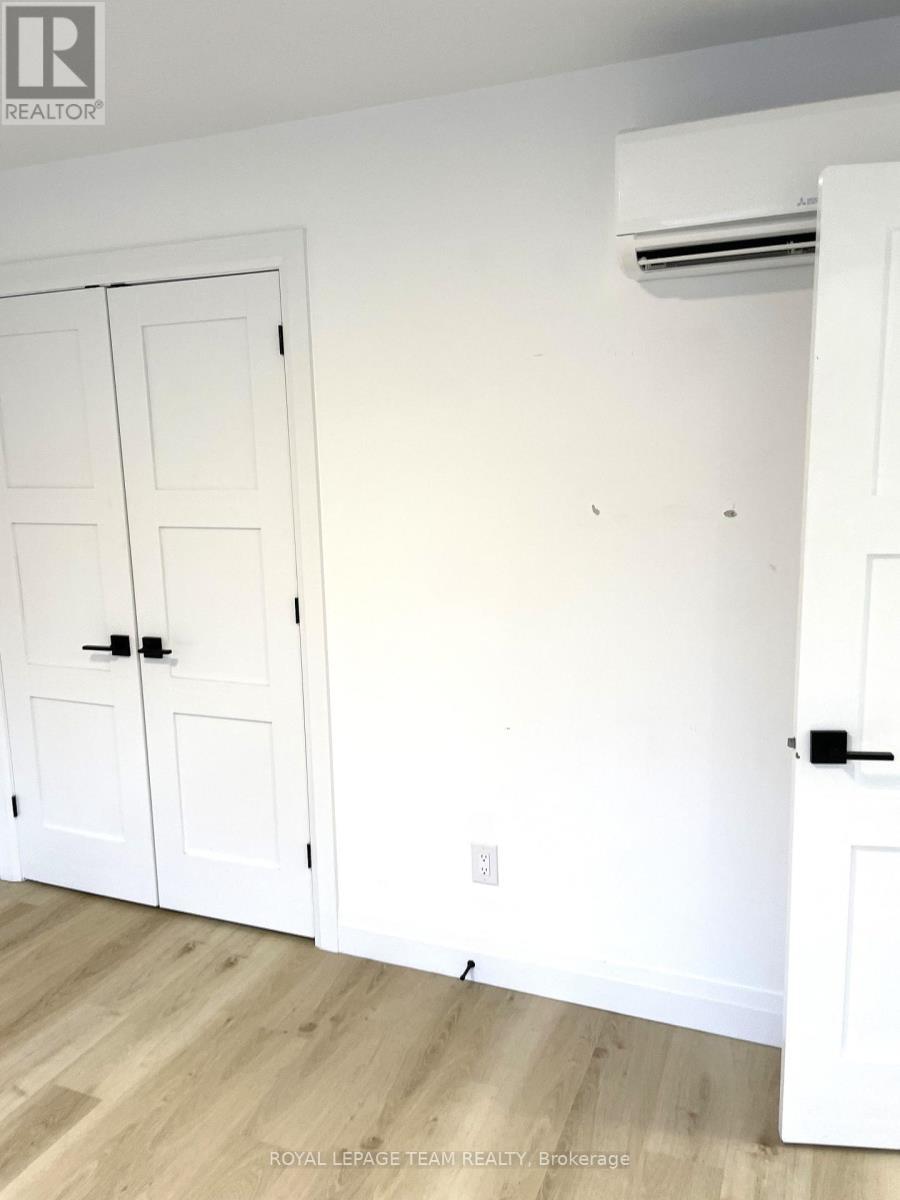 503 Athlone Avenue, Ottawa, ON - Indoor Photo Showing Other Room