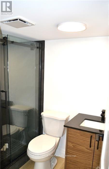 503 Athlone Avenue, Ottawa, ON - Indoor Photo Showing Bathroom
