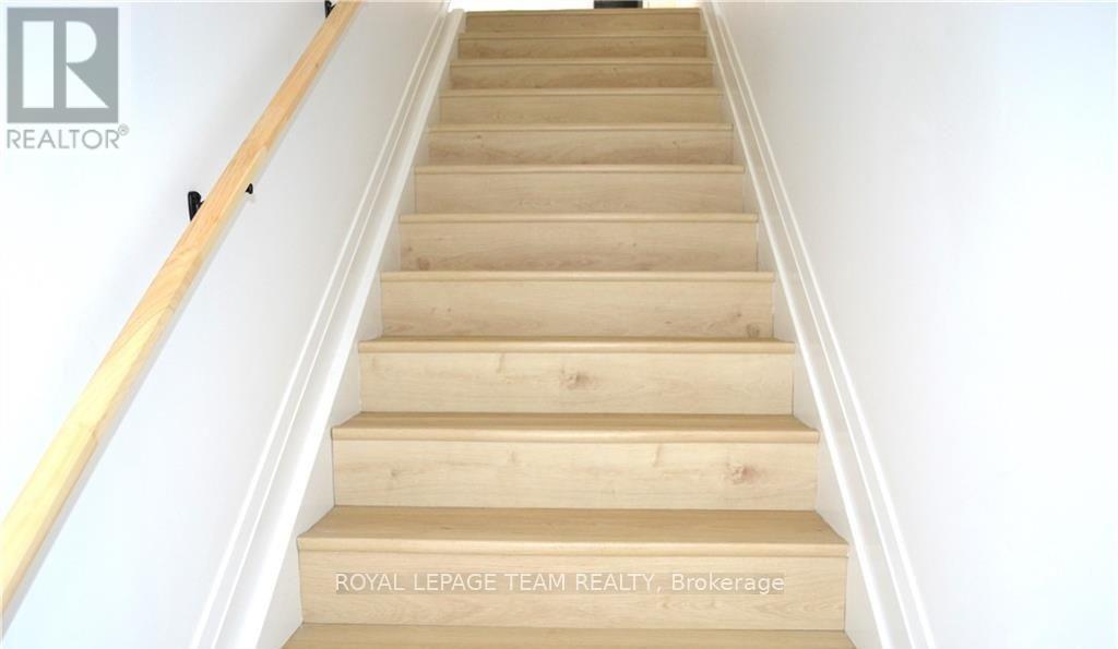 503 Athlone Avenue, Ottawa, ON - Indoor Photo Showing Other Room