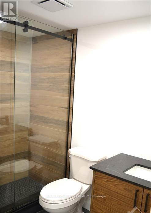 503 Athlone Avenue, Ottawa, ON - Indoor Photo Showing Bathroom