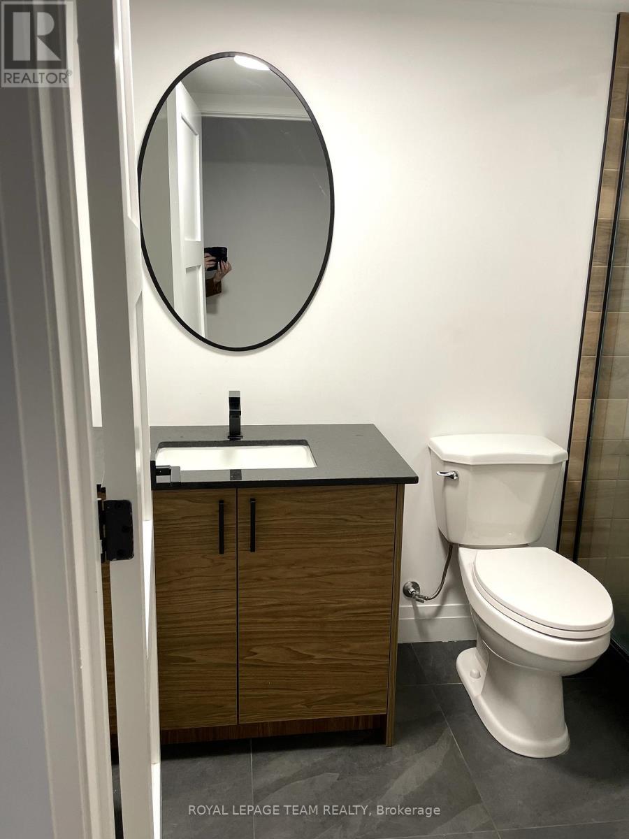 503 Athlone Avenue, Ottawa, ON - Indoor Photo Showing Bathroom