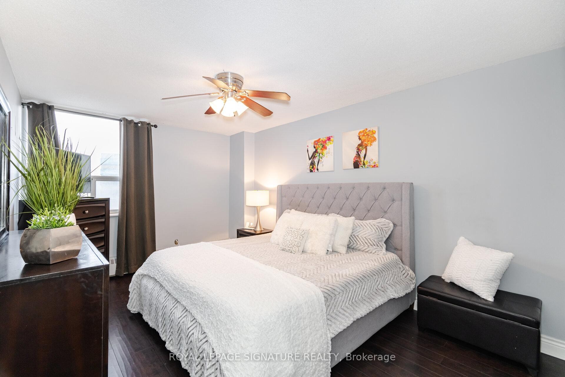 1212-451 The West Mall Drive, Toronto, ON - Indoor Photo Showing Bedroom