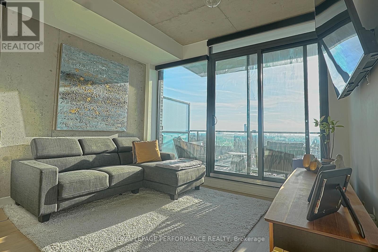 1804 - 203 Catherine Street, Ottawa, ON - Indoor