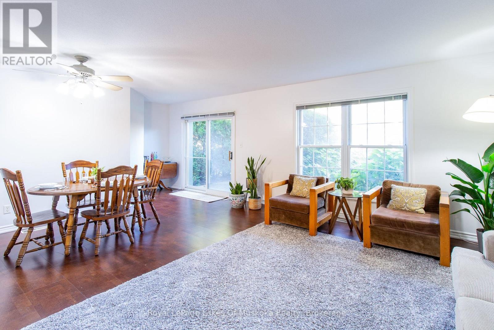 110 - 24 Ontario Street, Bracebridge (Macaulay), ON - Indoor