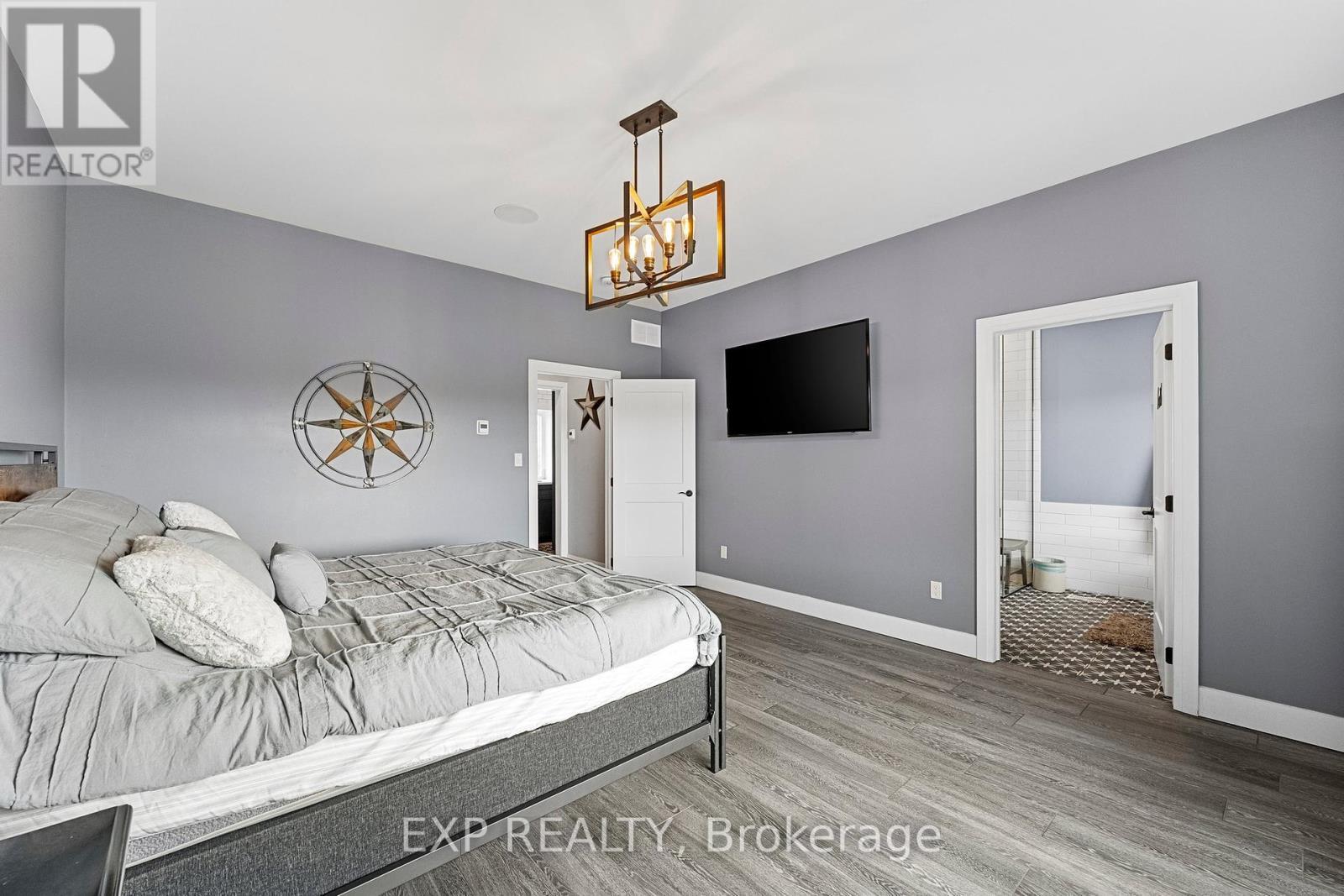 1766 Concession 13 Road, Brock, ON - Indoor Photo Showing Bedroom