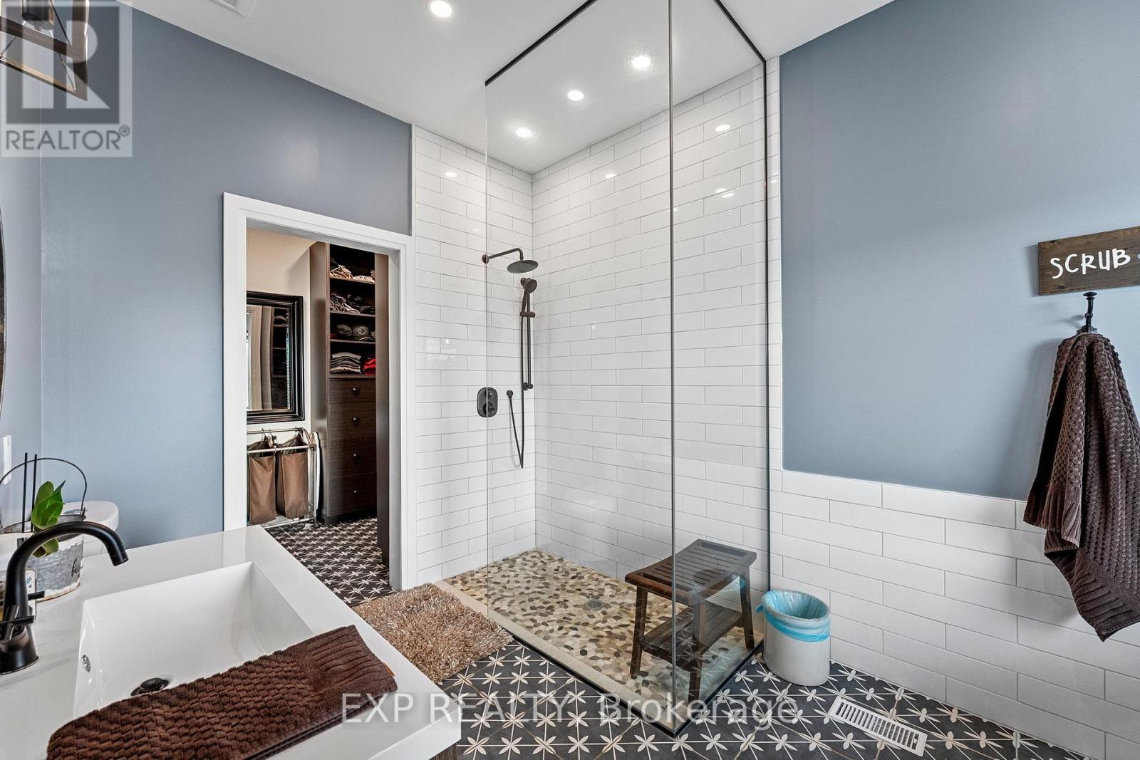 1766 Concession 13 Road, Brock, ON - Indoor Photo Showing Bathroom