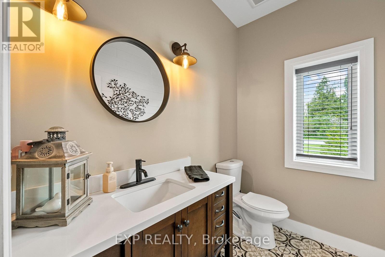 Main Floor Powder Room - 1766 Concession 13 Road, Brock, ON - Indoor Photo Showing Bathroom