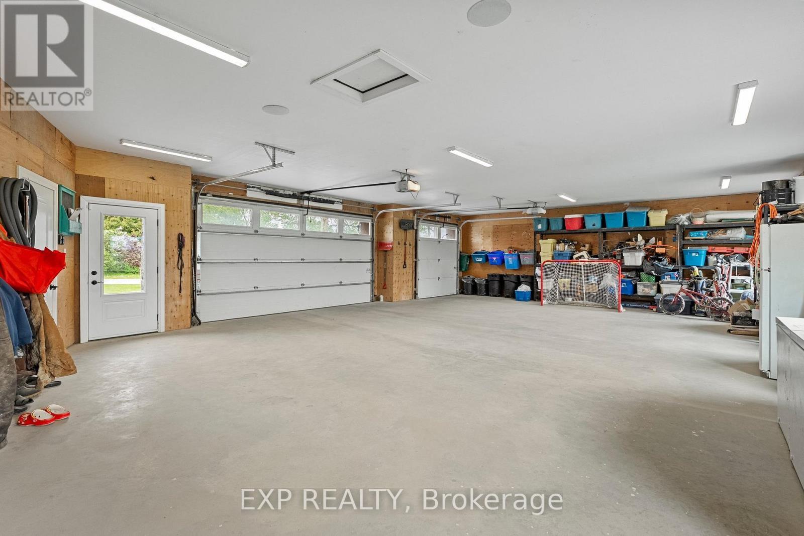 1766 Concession 13 Road, Brock, ON - Indoor Photo Showing Garage