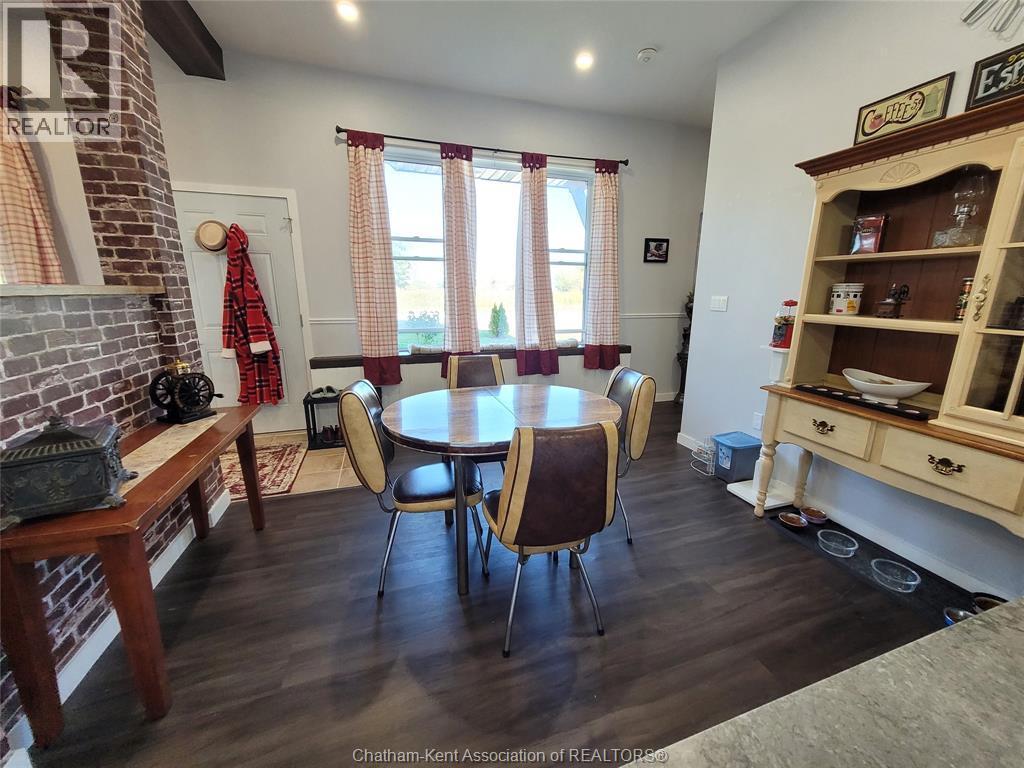 21132 Port Road, Merlin, ON - Indoor Photo Showing Dining Room