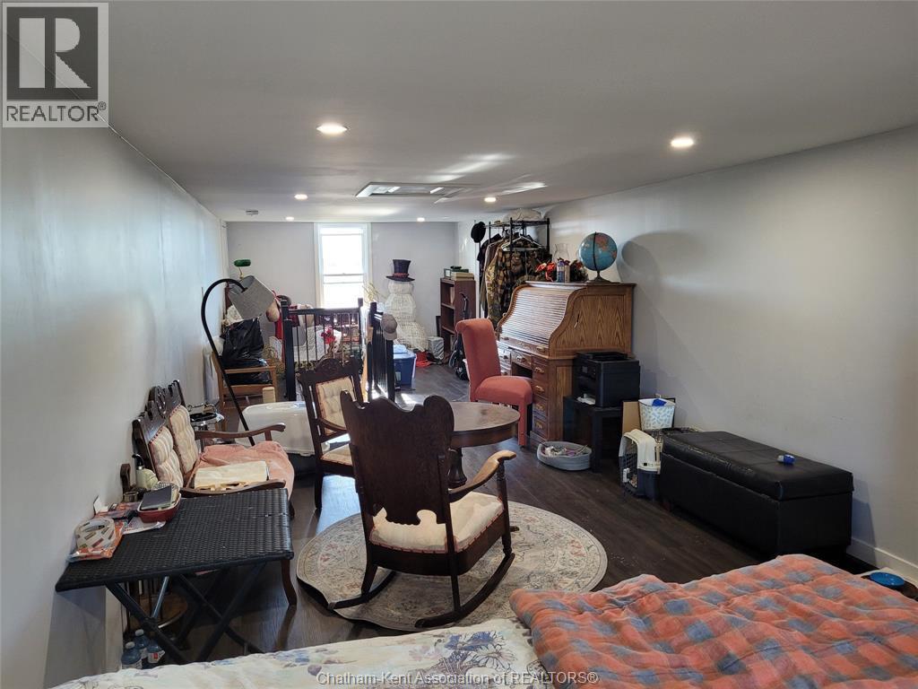 21132 Port Road, Merlin, ON - Indoor