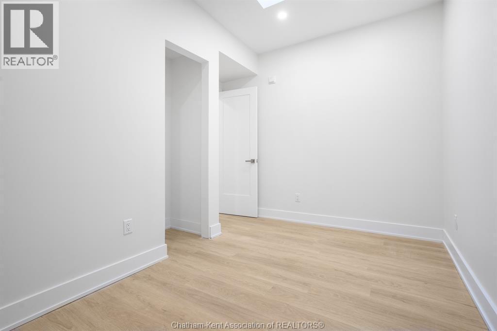 153 King Street West Unit# 6, Chatham, ON - Indoor Photo Showing Other Room