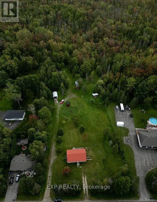 8555 10Th Line, Essa, ON - Outdoor