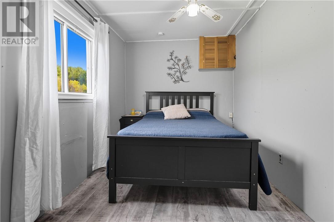 41 Graham Road, Massey, ON - Indoor Photo Showing Bedroom