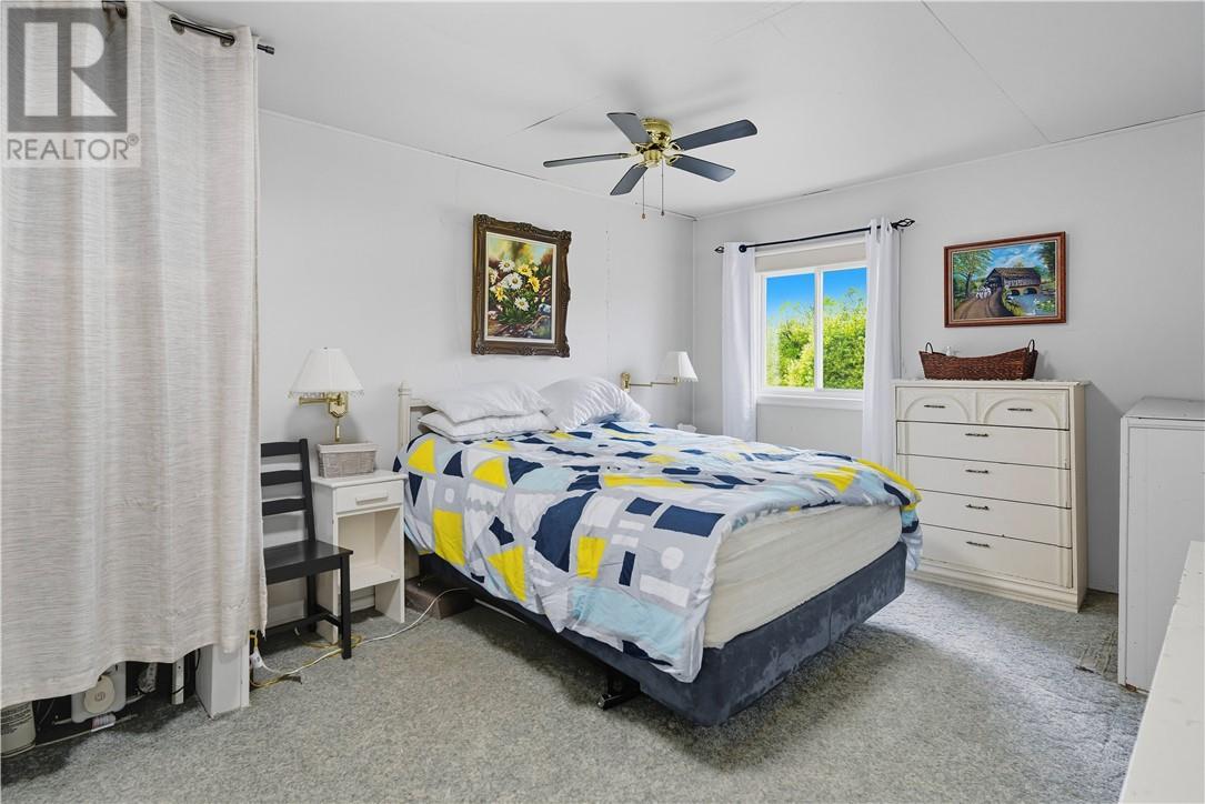 41 Graham Road, Massey, ON - Indoor Photo Showing Bedroom