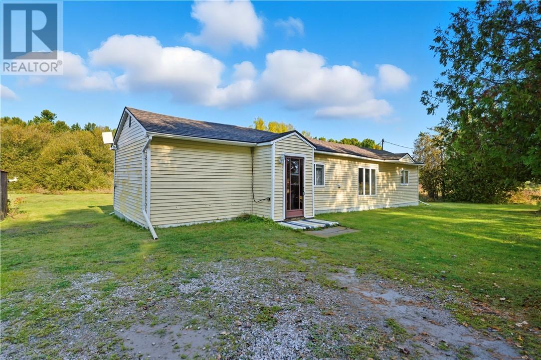 41 Graham Road, Massey, ON - Outdoor