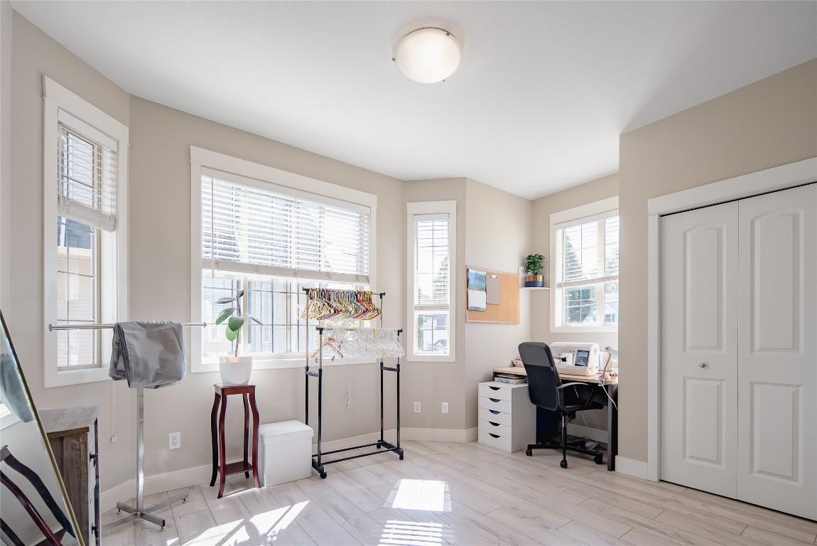 101-952 Lawson Avenue, Kelowna, BC - Indoor