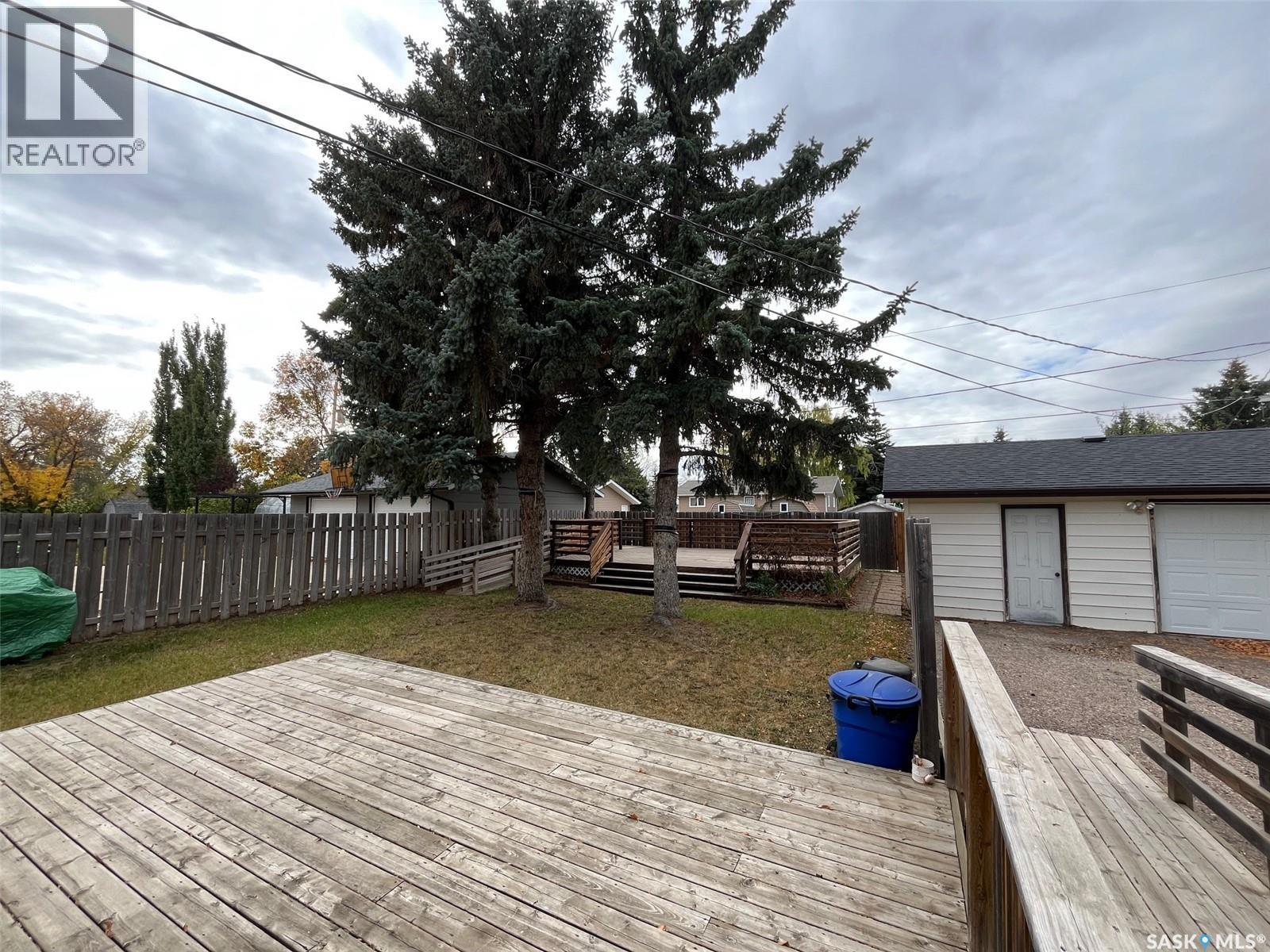 522 1St Street E, Lafleche, SK - Outdoor With Deck Patio Veranda