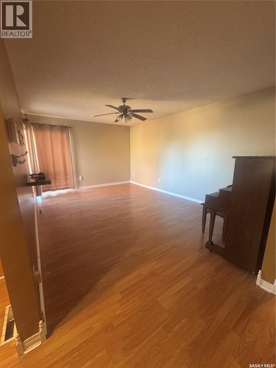522 1St Street E, Lafleche, SK - Indoor Photo Showing Other Room