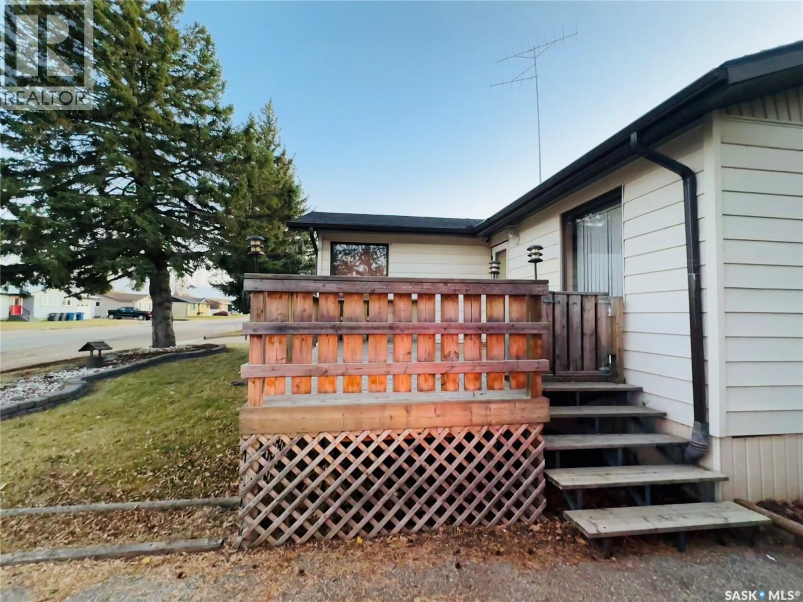 522 1St Street E, Lafleche, SK - Outdoor