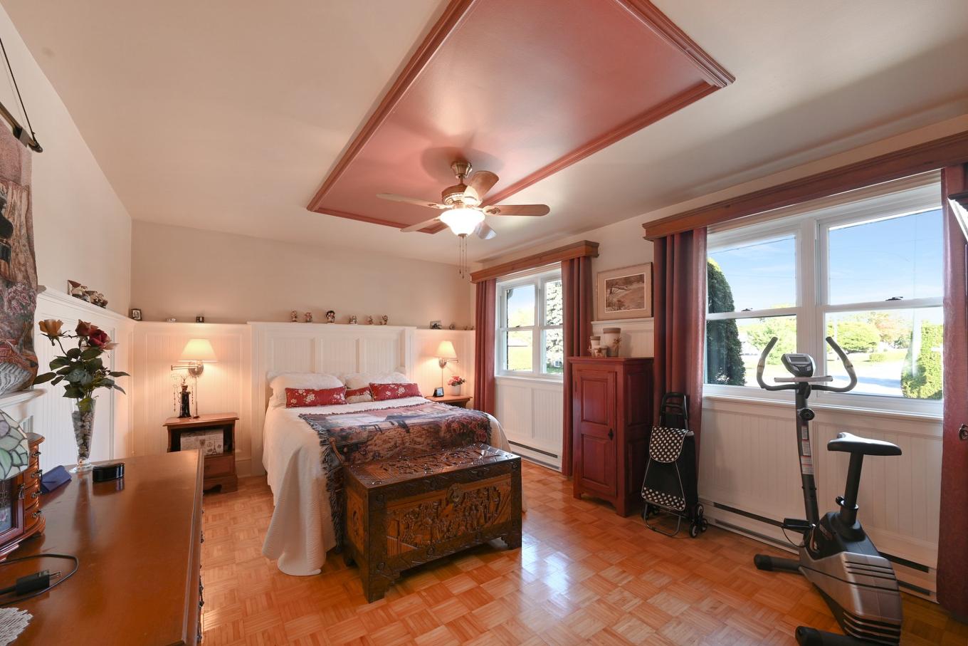 Chambre à coucher principale - 955 Rue Nadeau, Saint-Jean-Sur-Richelieu, QC - Indoor Photo Showing Bedroom