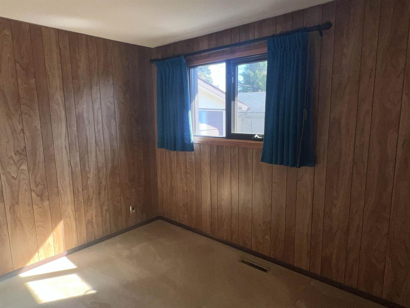 146 Pine Crescent, Atikokan, ON - Indoor Photo Showing Other Room