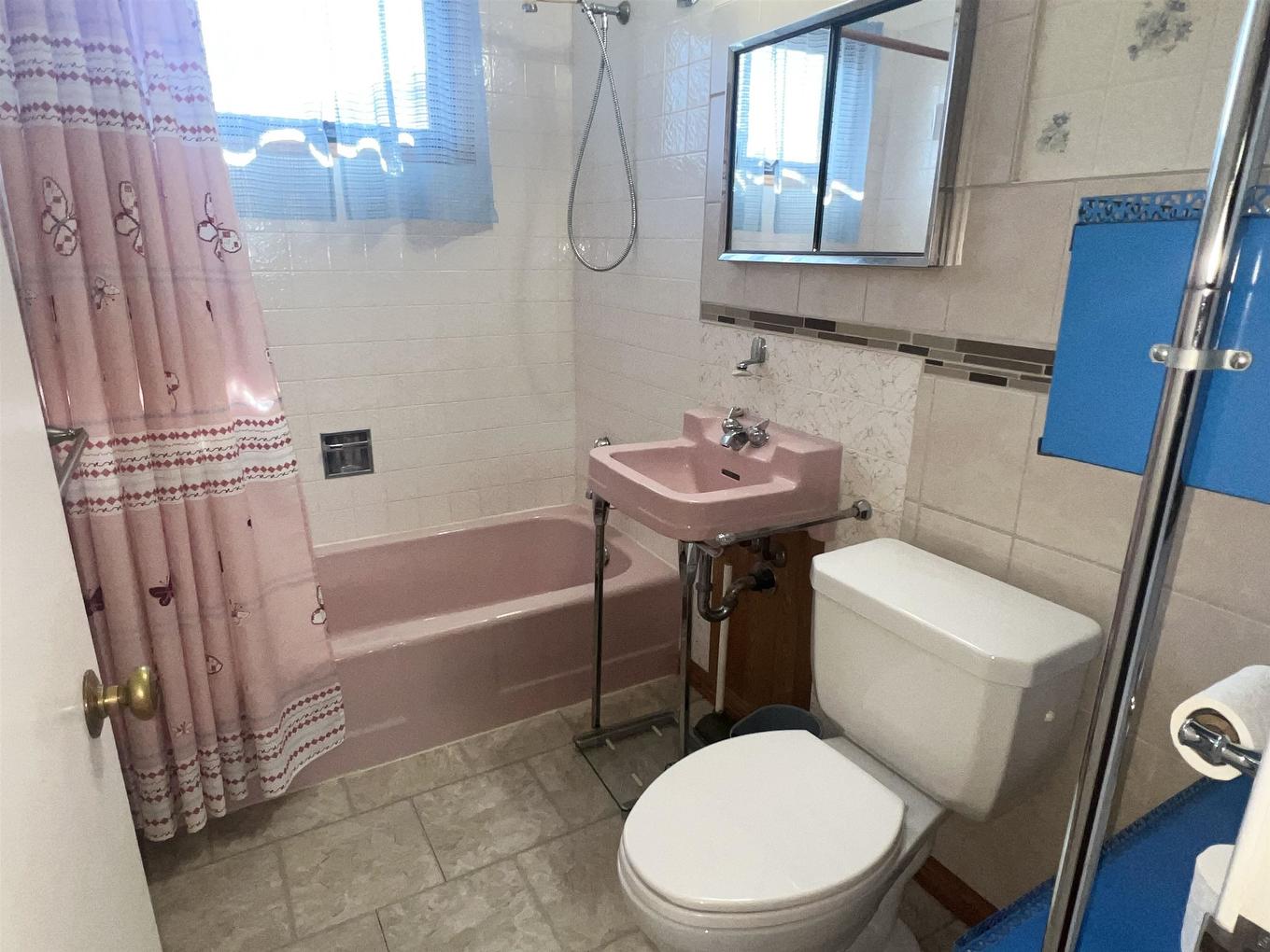146 Pine Crescent, Atikokan, ON - Indoor Photo Showing Bathroom