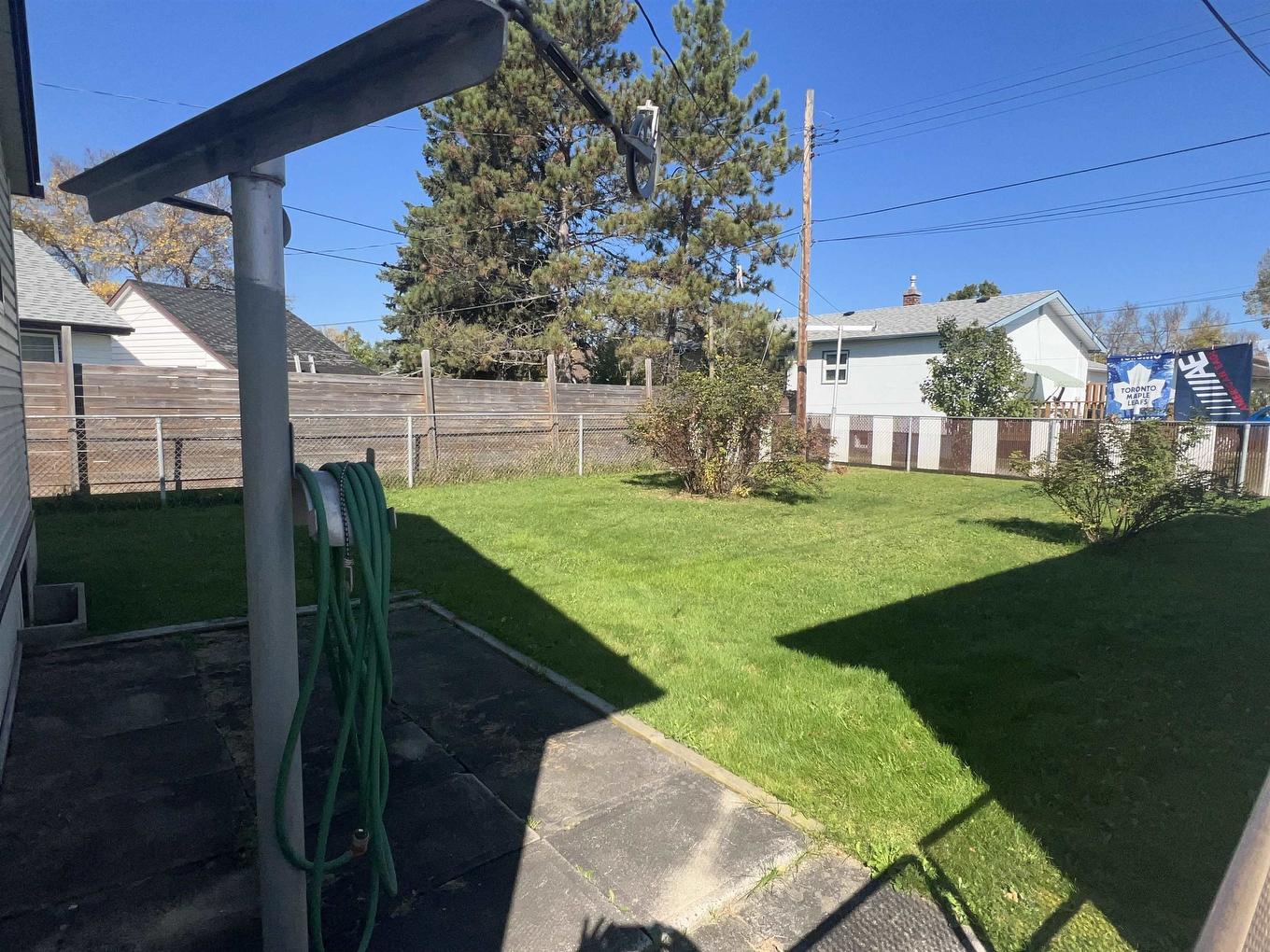 146 Pine Crescent, Atikokan, ON - Outdoor