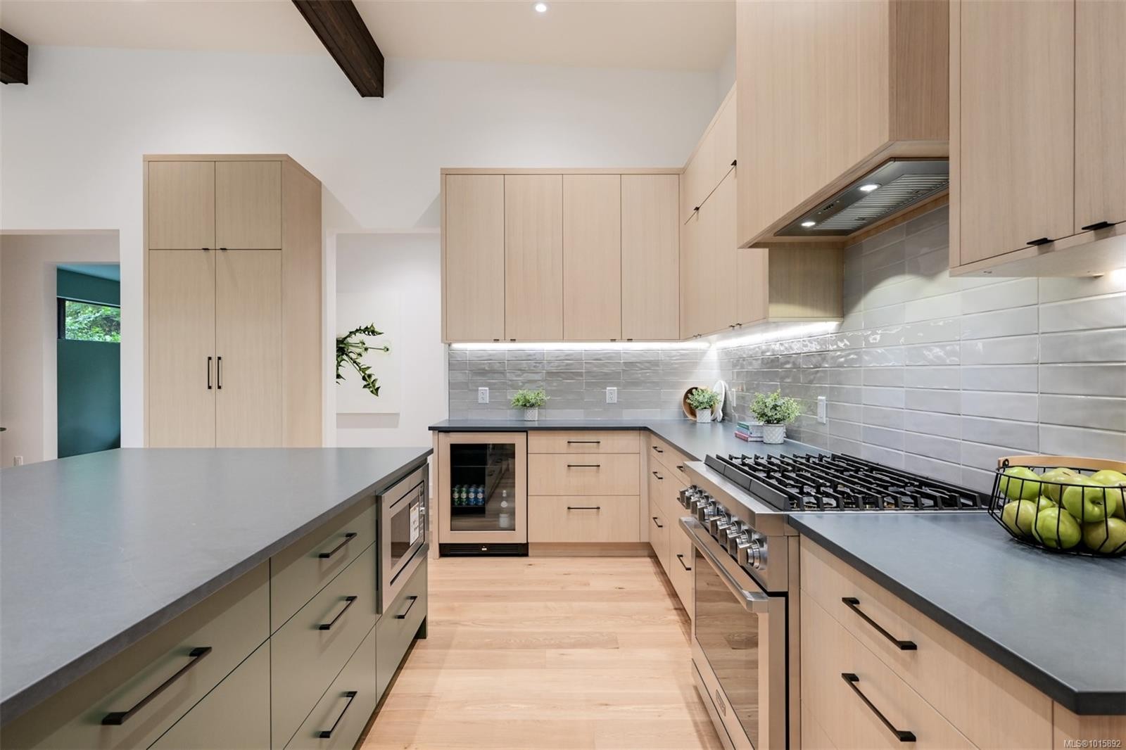 1542 Despard Ave, Victoria, BC