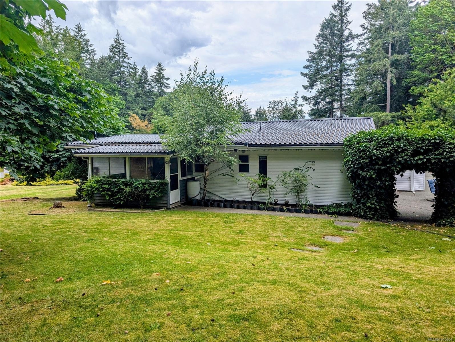 7155 &B7155 Bell Mckinnon Rd, Duncan, BC