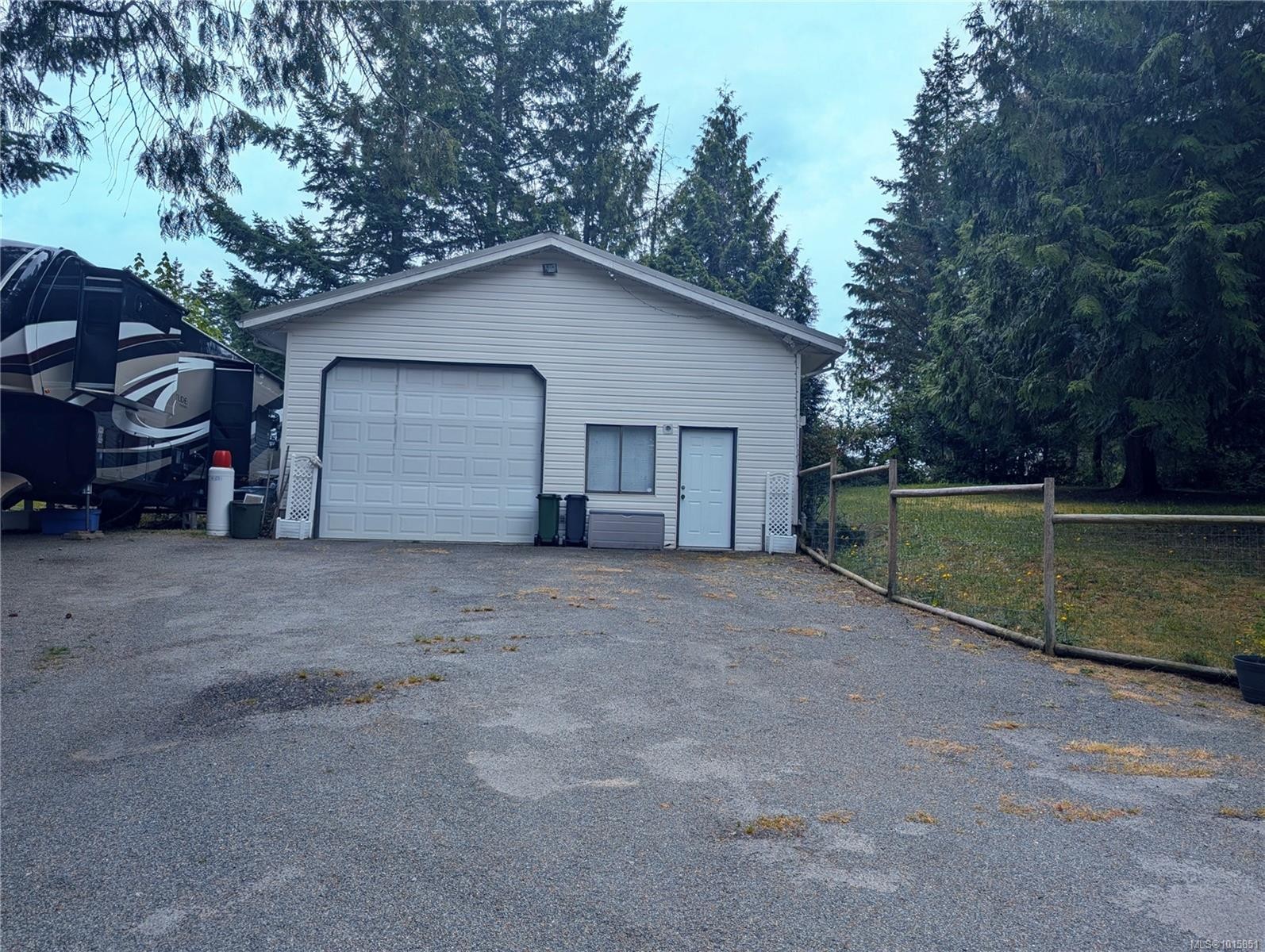 7155 &B7155 Bell Mckinnon Rd, Duncan, BC