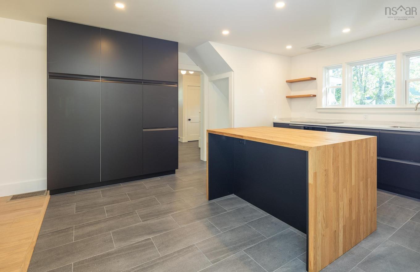 19 Cumberland Street, Yarmouth, NS