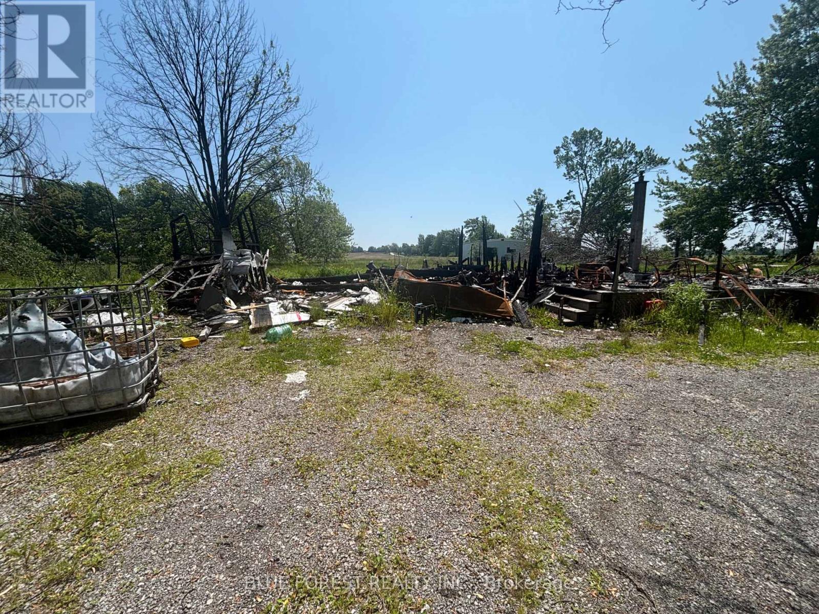 2304 North Shore Drive, Haldimand (Dunnville), ON - Outdoor