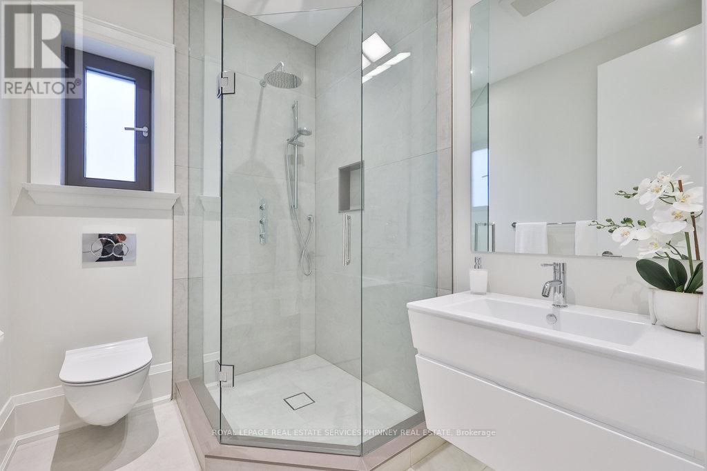 1456 Applewood Road, Mississauga, ON - Indoor Photo Showing Bathroom