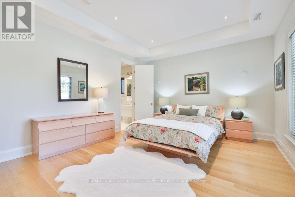 1456 Applewood Road, Mississauga, ON - Indoor Photo Showing Bedroom