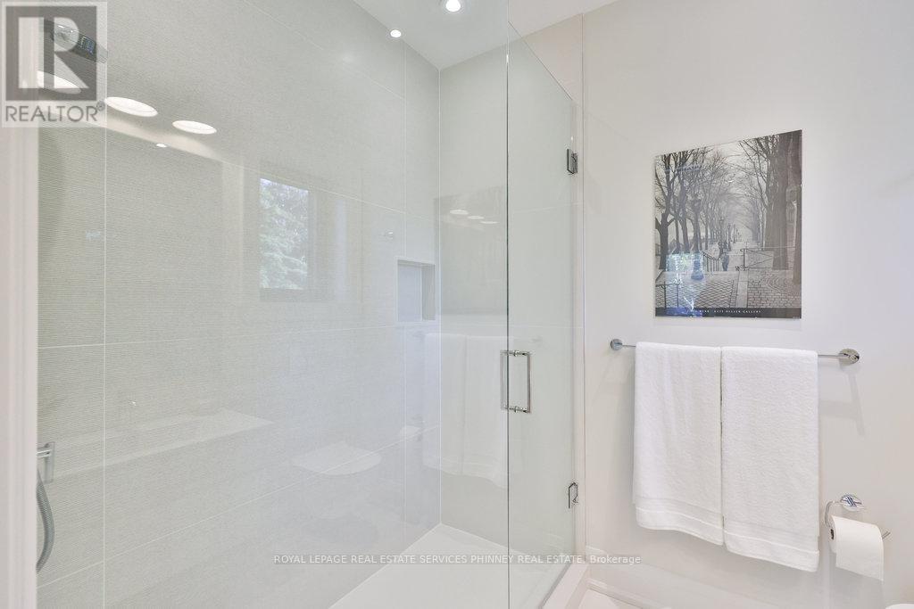 1456 Applewood Road, Mississauga, ON - Indoor Photo Showing Bathroom