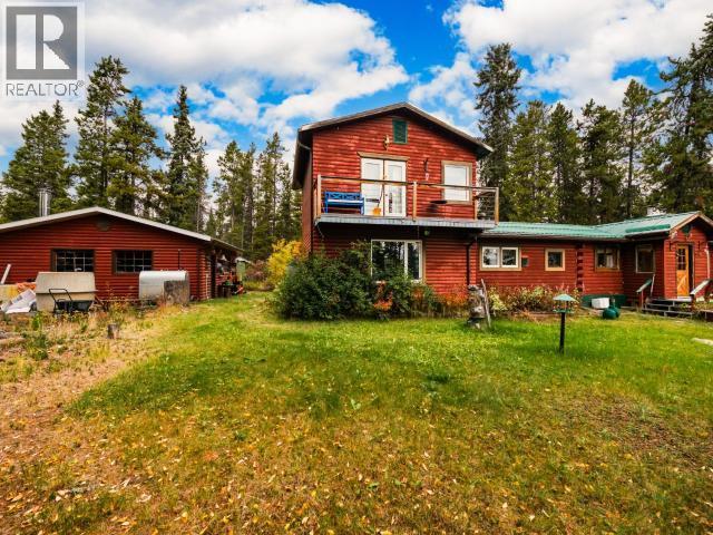 16 Deadend Road, Whitehorse South, YT - Outdoor With Deck Patio Veranda