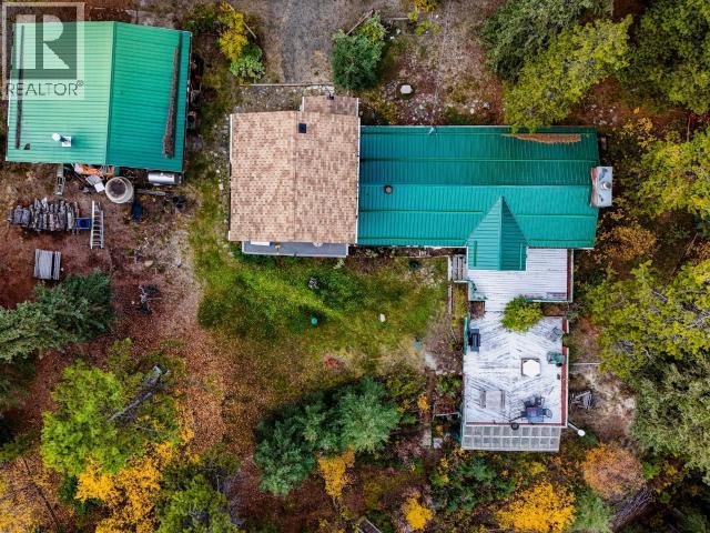 16 Deadend Road, Whitehorse South, YT - Outdoor