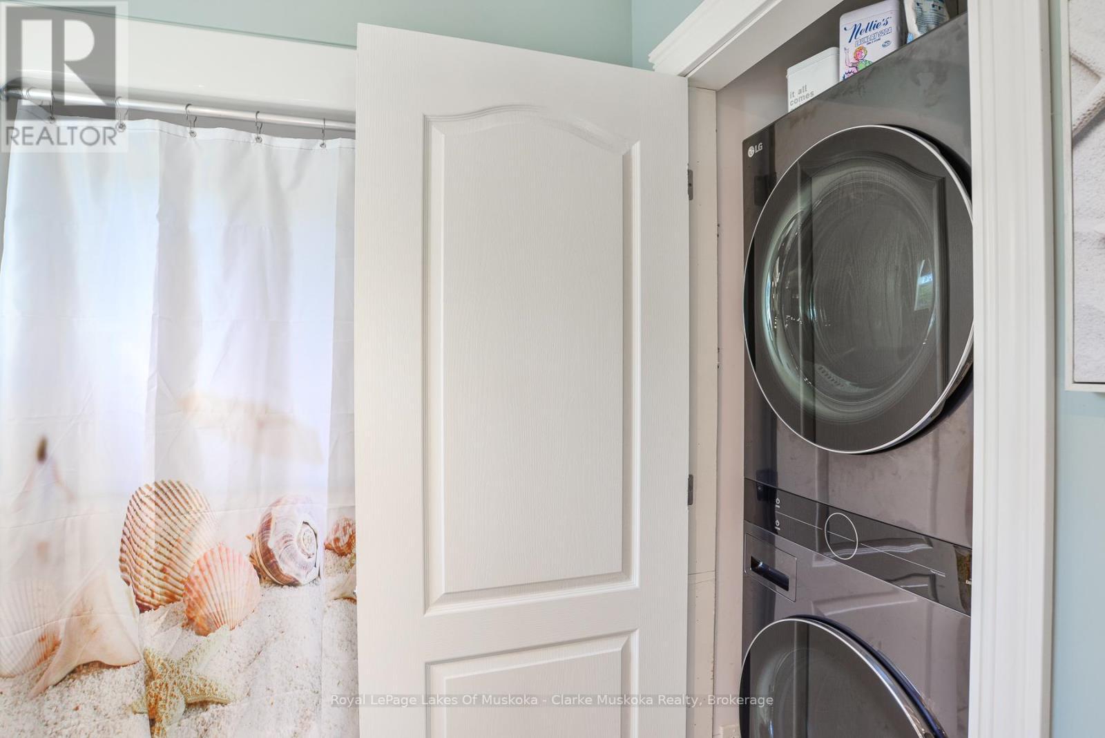 37 Mintens Lane, Georgian Bay (Baxter), ON - Indoor Photo Showing Laundry Room