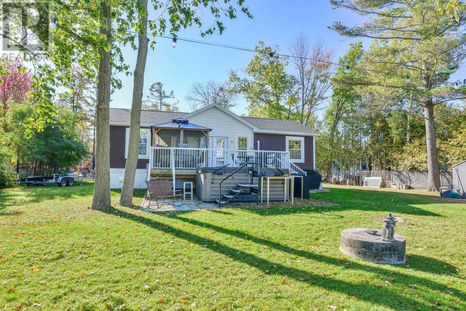 37 Mintens Lane, Georgian Bay (Baxter), ON - Outdoor With Deck Patio Veranda