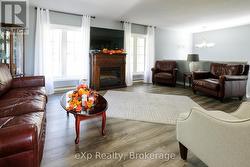 The most comfortable living and dining. -