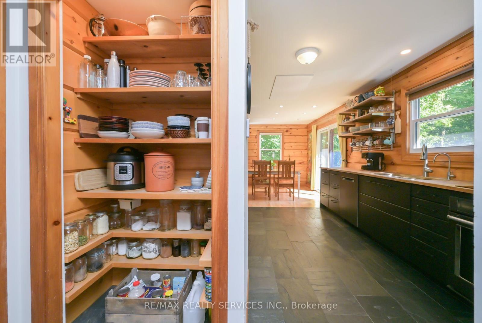 1 Mountainview Road, Mulmur, ON - Indoor