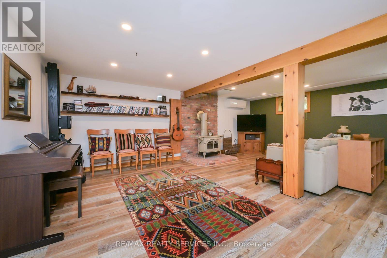 1 Mountainview Road, Mulmur, ON - Indoor