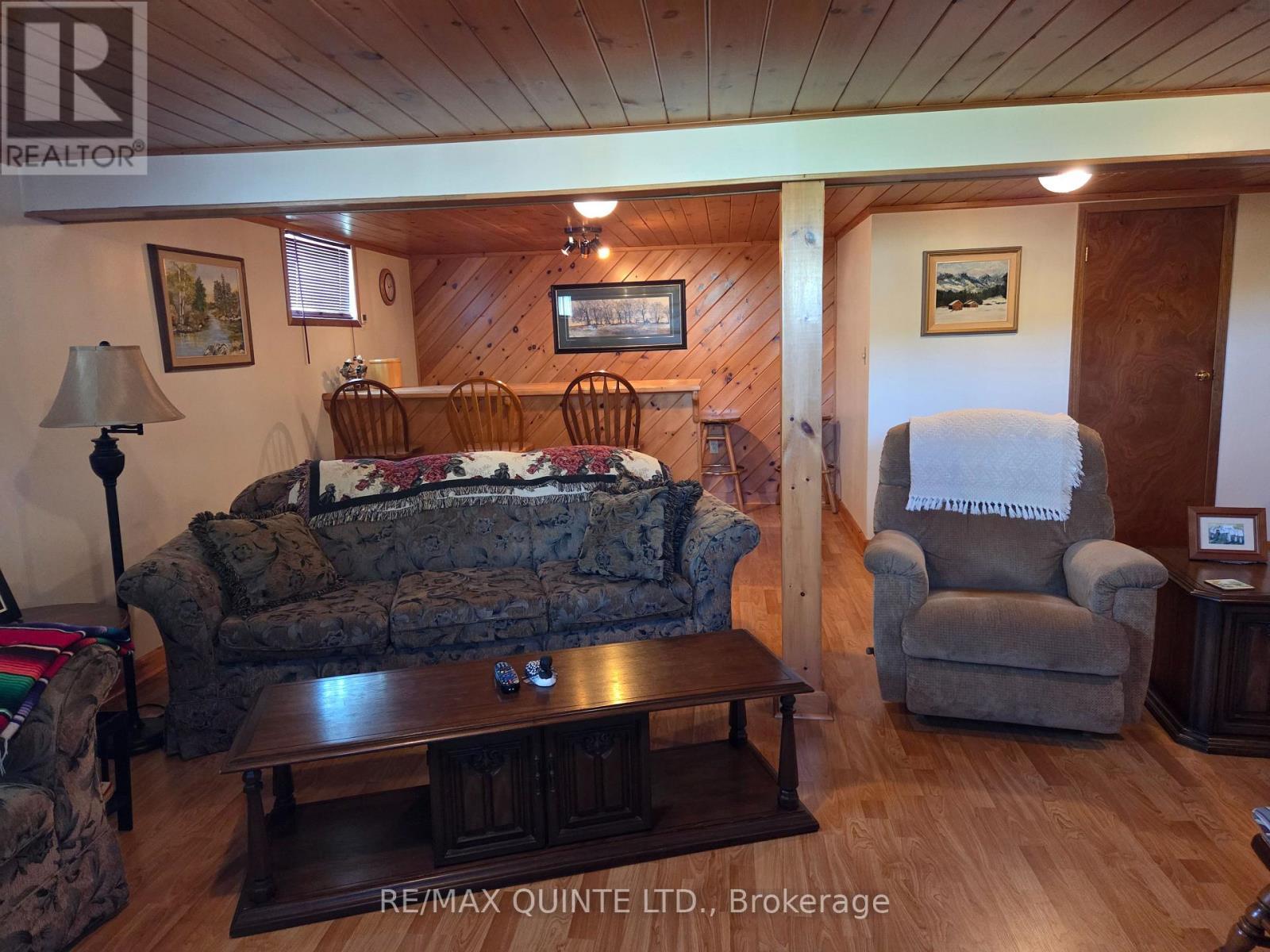 551 Marlbank Road, Tweed (Hungerford (Twp)), ON - Indoor Photo Showing Living Room