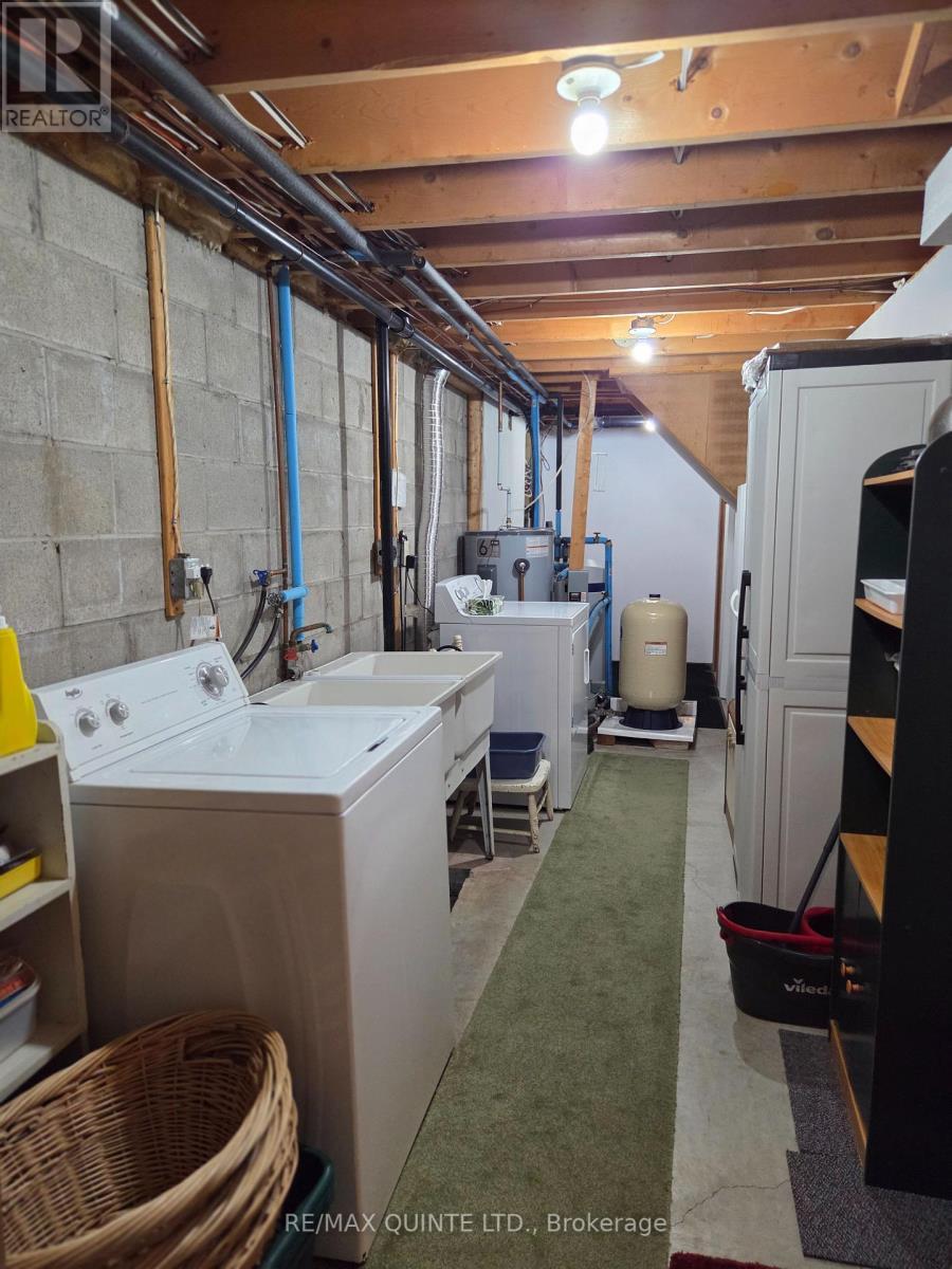 551 Marlbank Road, Tweed (Hungerford (Twp)), ON - Indoor Photo Showing Laundry Room